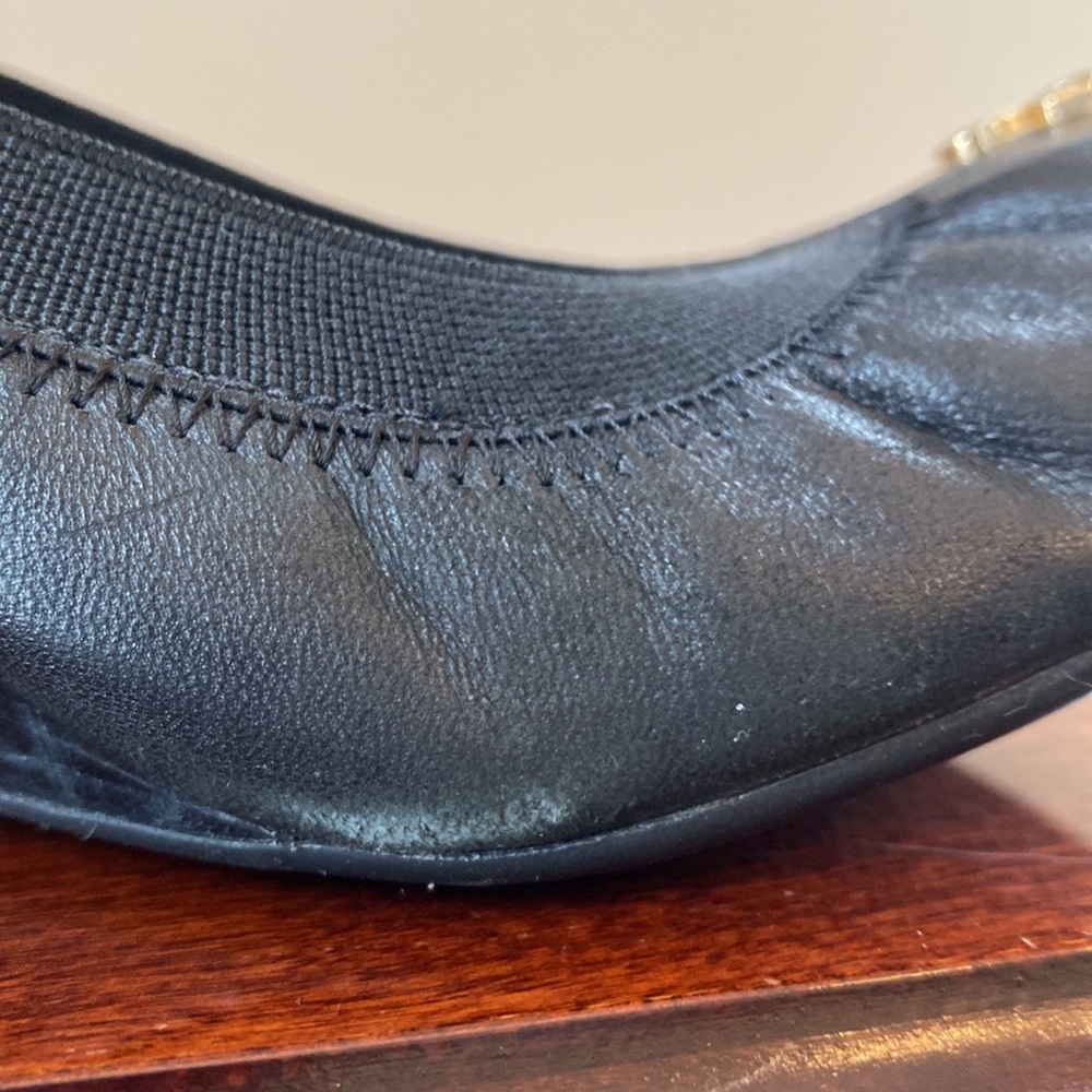 Tory Burch Jolie Black Leather SZ 9.5 Patent Toe Classic Preppy Chic Wedge Heels - Picture 11 of 16